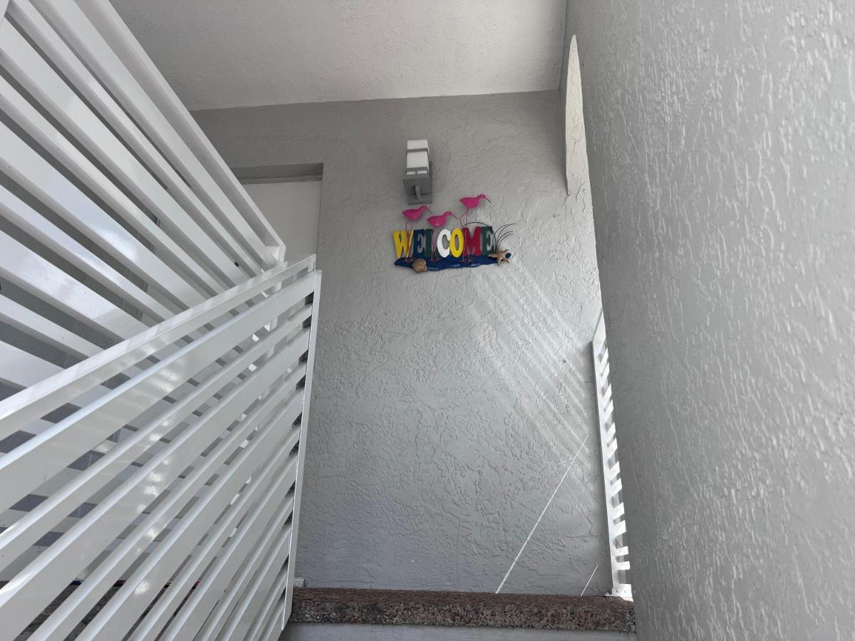 Stylish 2 Bedrooms Apartment By Miami International Airport ภายนอก รูปภาพ